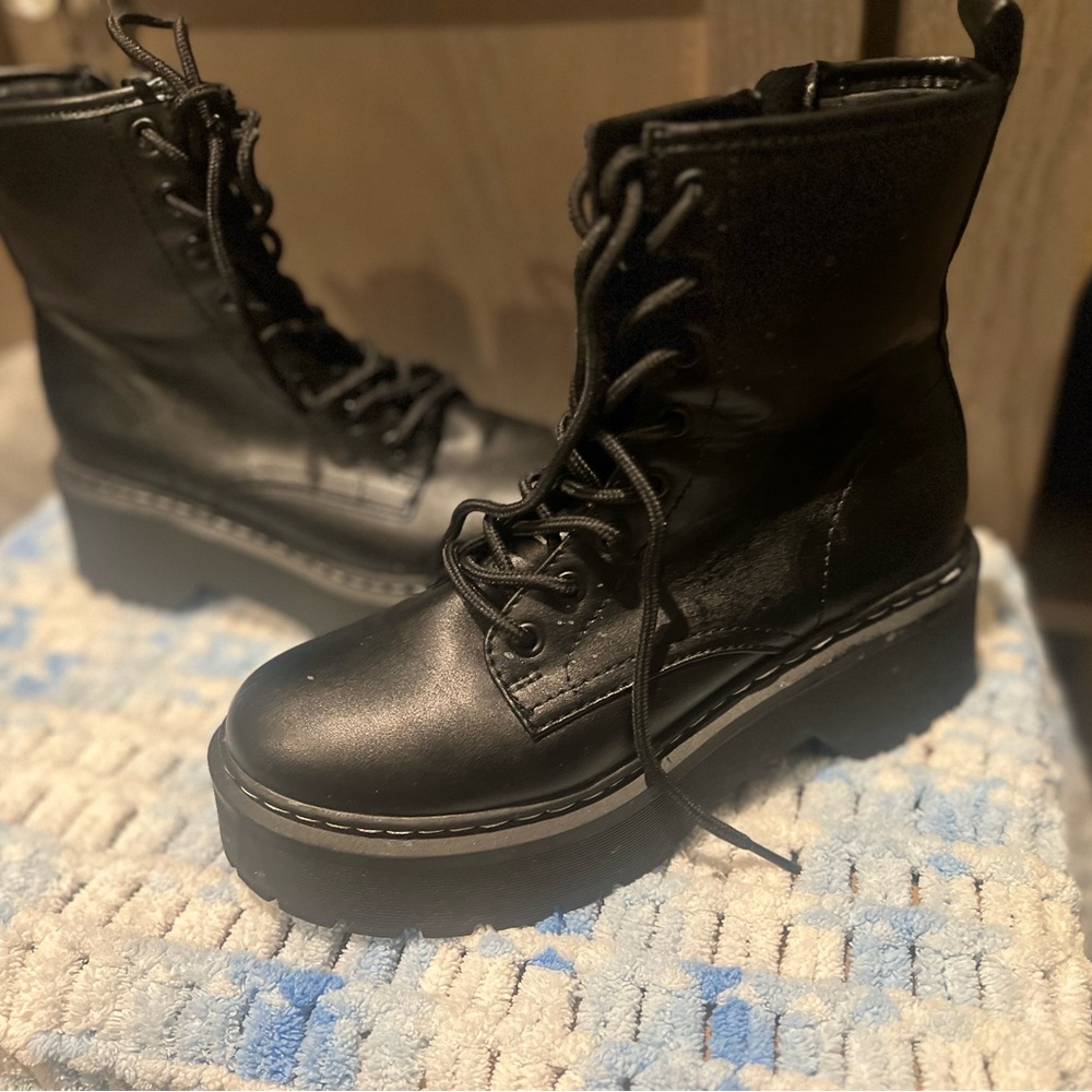Womens Black Platform Boots